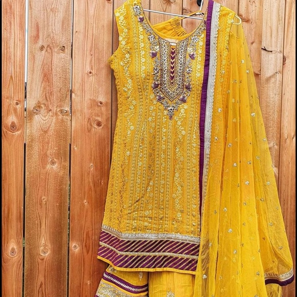 Yellow Sharara Desi outfit - Picture 3 of 3